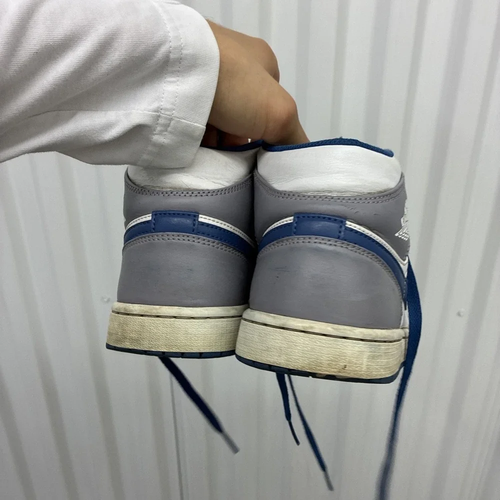 Jordan Air Jordan 1 Mid Cement Grey/White/True Blue Men's Size 8.5